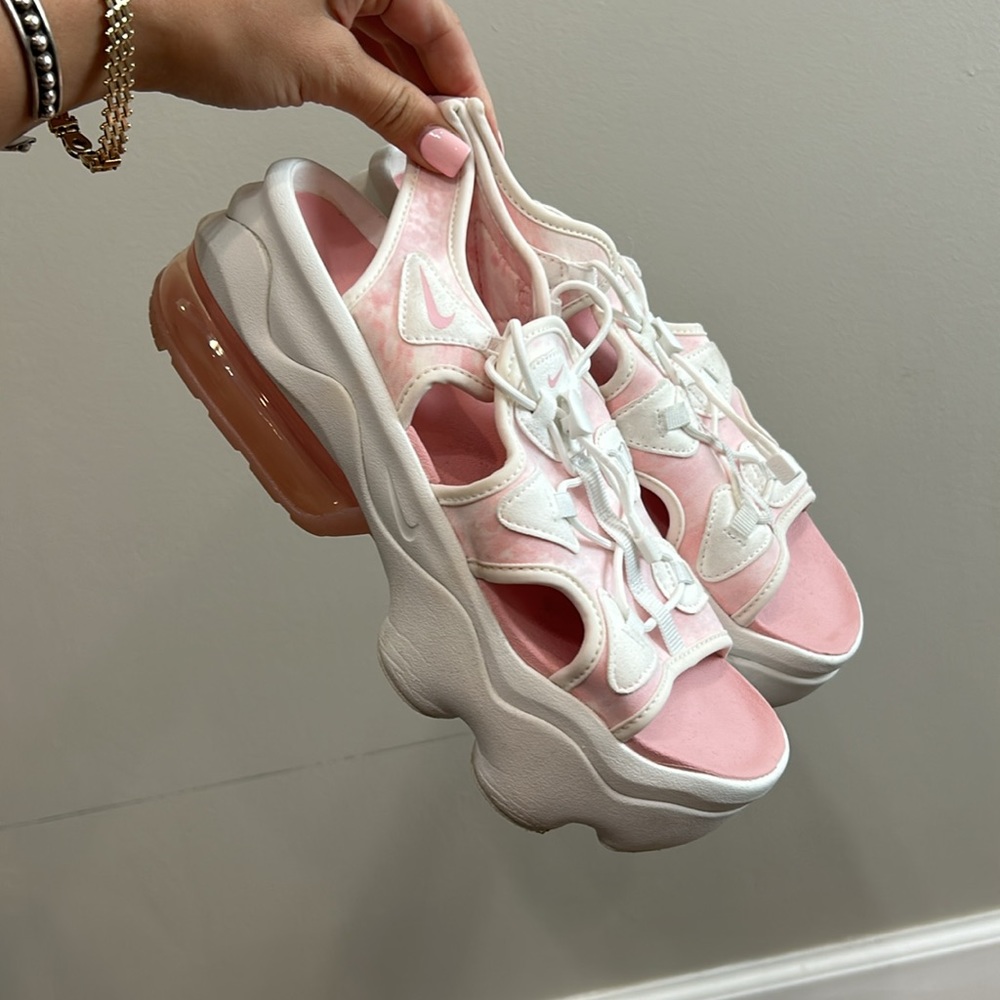 Nike Air Max Kiki Sandals
